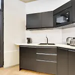 Pick A Flat\'s apartment in Champs-Elysées - Rue Marbeuf