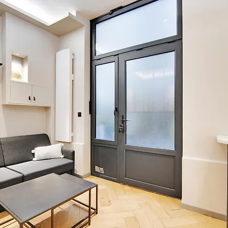 Pick A Flat's In Champs-elysées - Rue Marbeuf Appartamento *
