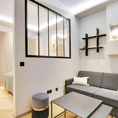 Appartamento Pick A Flat's In Champs-elysées - Rue Marbeuf Parigi