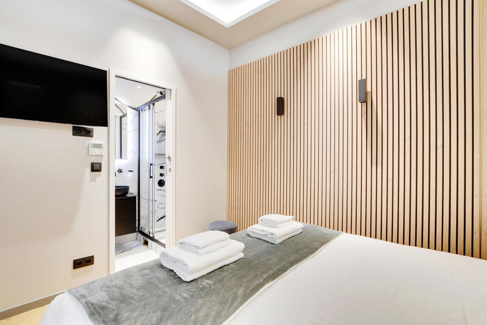 Pick A Flat's In Champs-elysées - Rue Marbeuf Appartamento *